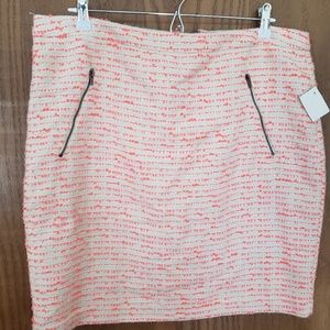 Cute Halogen White and Pink skirt